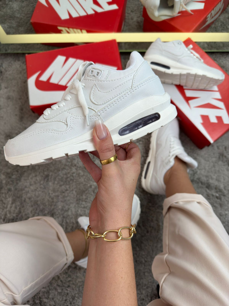 Nike Air Max Off