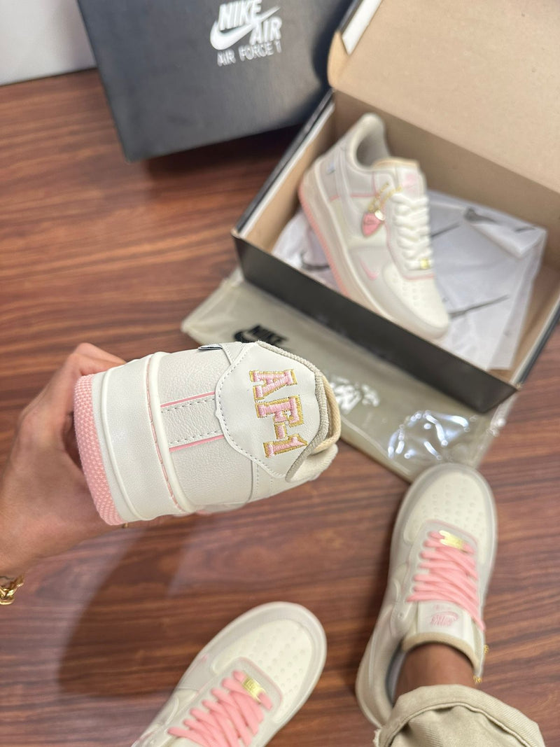 Nike Air Force AF1 Pink