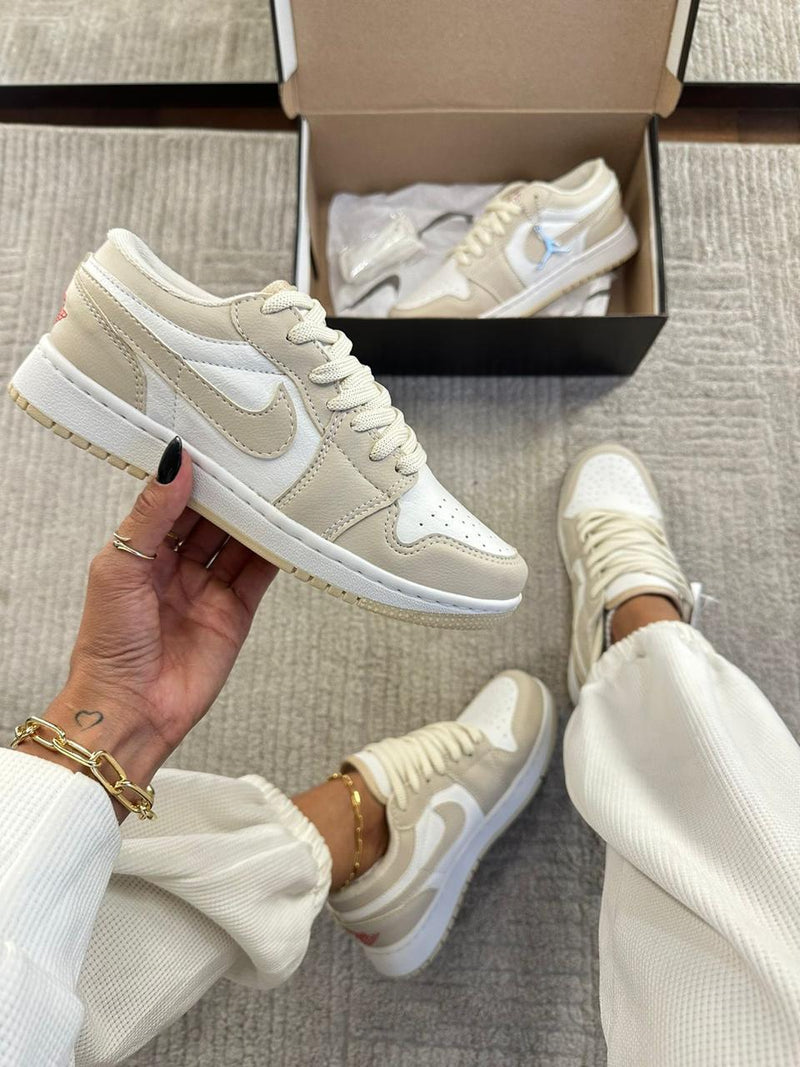 Nike Air Jordan Cardinal Cream