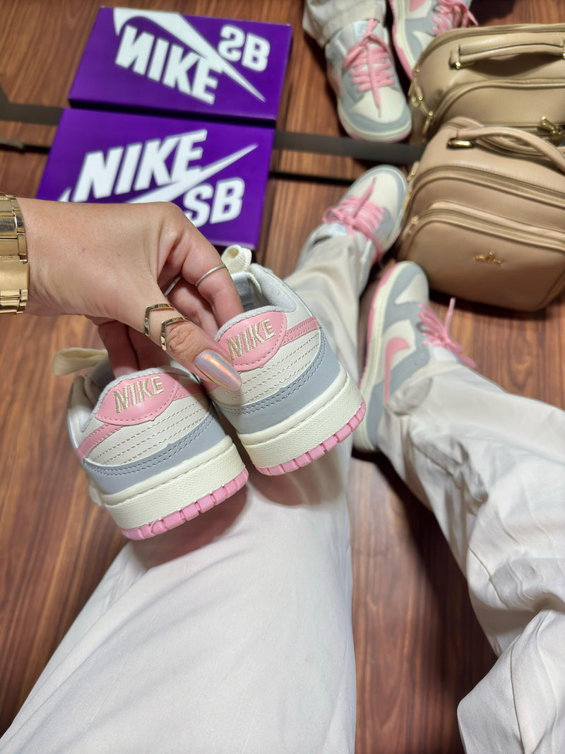 Nike Dunk Sb Grey Pink