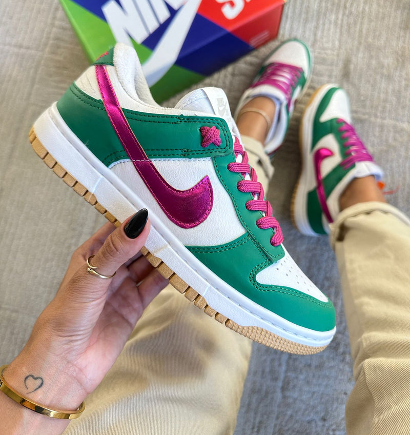 Nike Dunk Sb Green Fuchsia